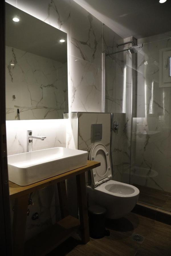 Aelia Boutique Apartments & Rooms เนอาวรัสนา ภายนอก รูปภาพ