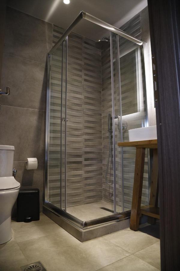 Aelia Boutique Apartments & Rooms เนอาวรัสนา ภายนอก รูปภาพ